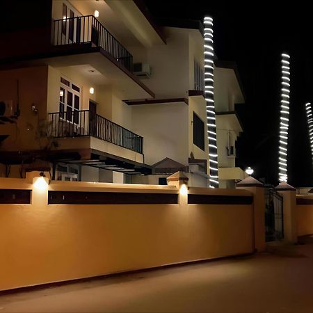 Ocean Walk Apartments 2Bhk Calangute Luaran gambar