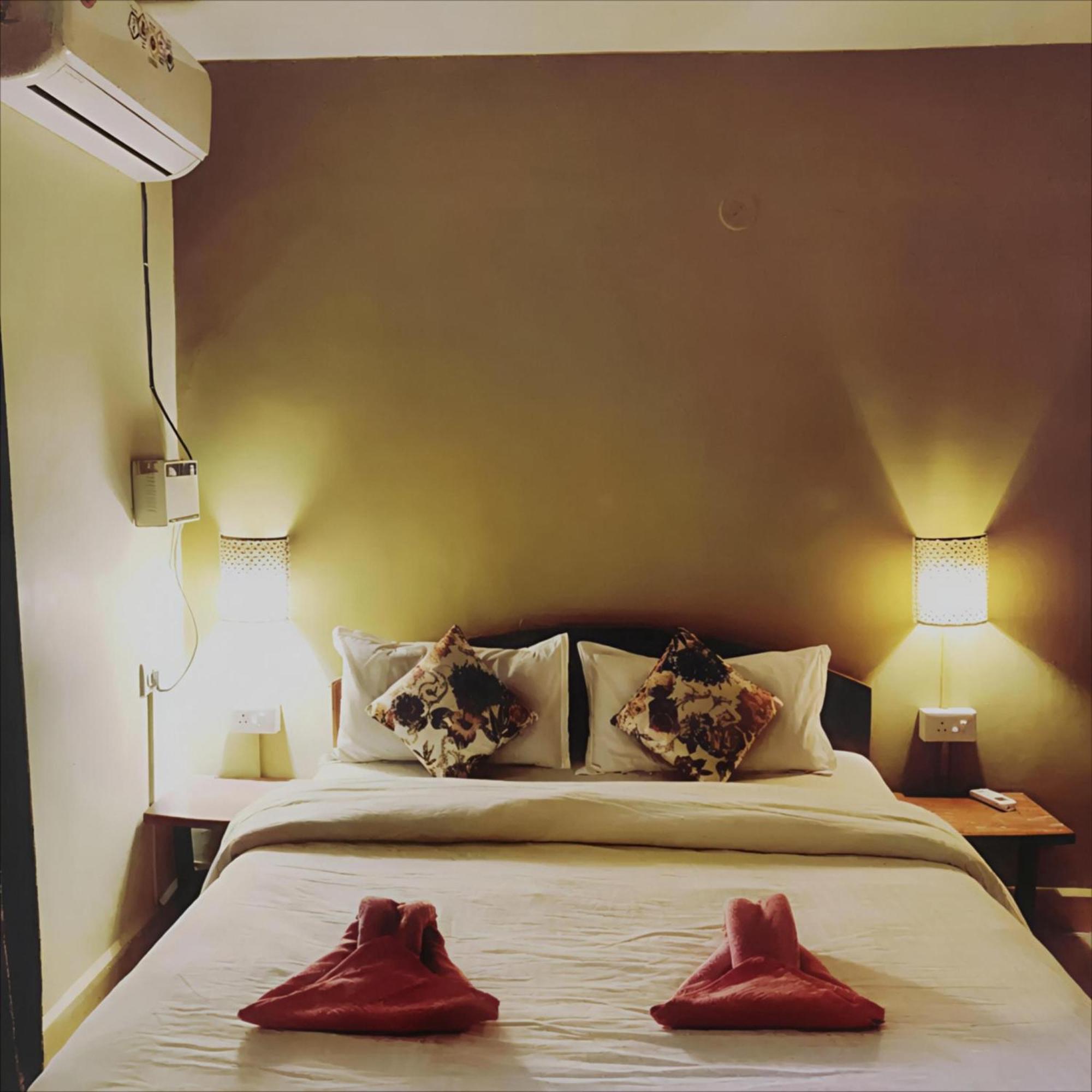 Ocean Walk Apartments 2Bhk Calangute Luaran gambar
