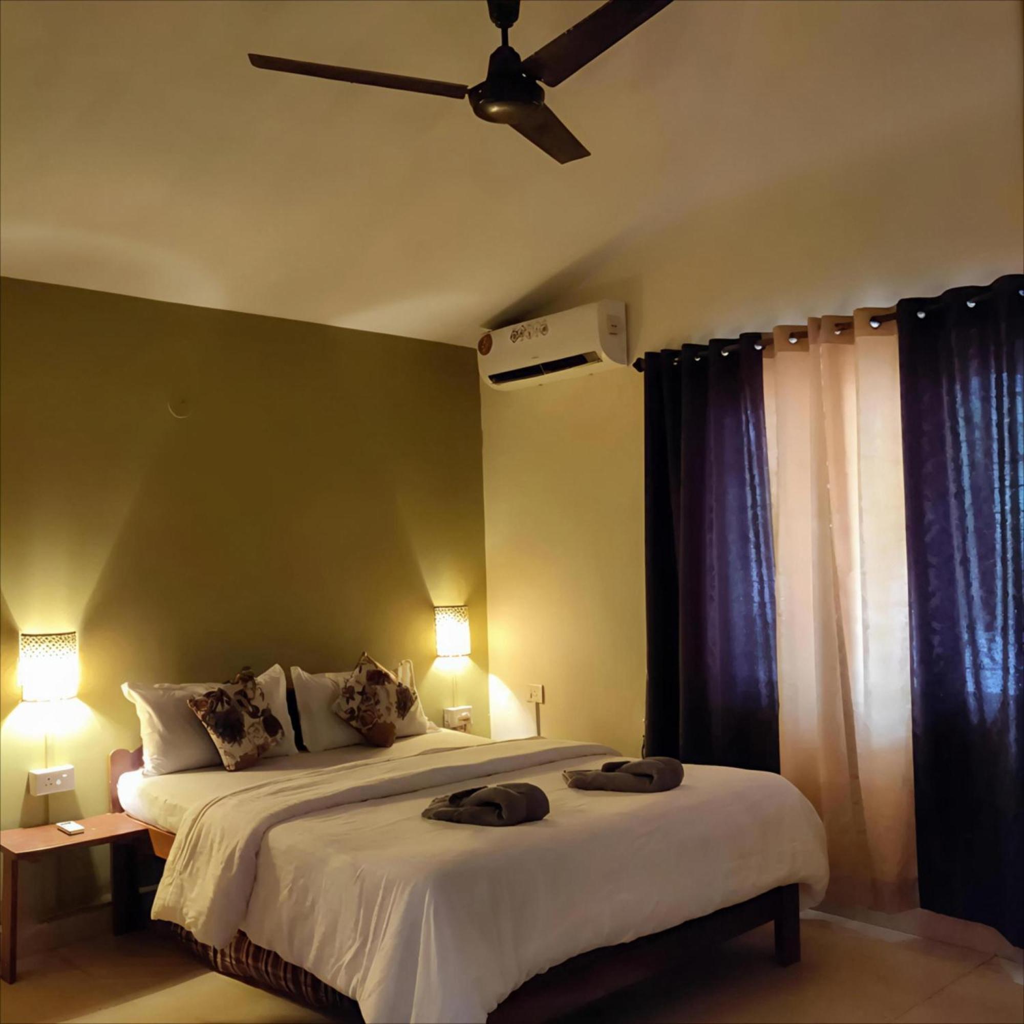 Ocean Walk Apartments 2Bhk Calangute Luaran gambar